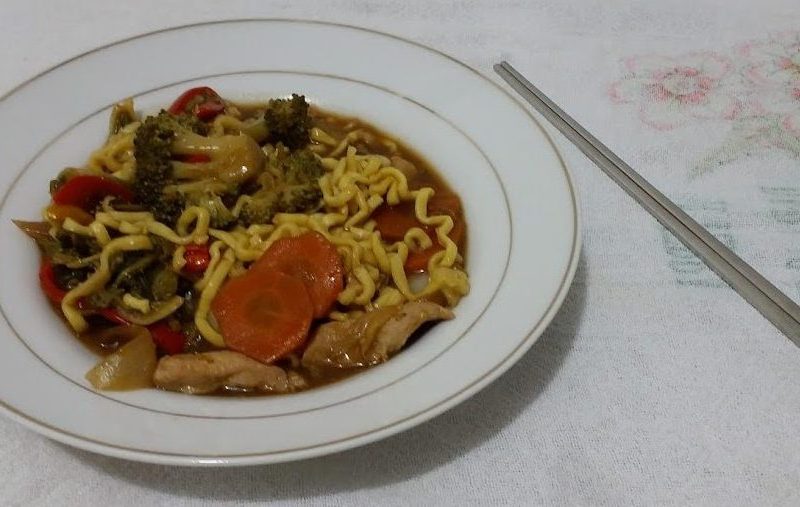 Yakisoba de Frango