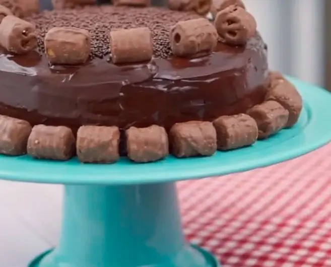 Torta de Chocolate com Wafer